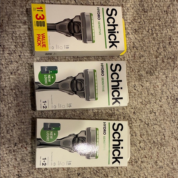 Schick Hydro Sensitive Razor - - Picture 1 of 2